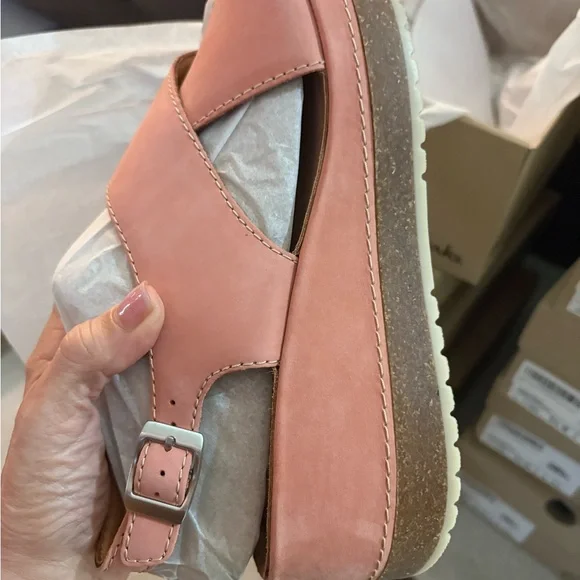 Clarks new woman’s Coral Sandals with box - Picture 4 of 9